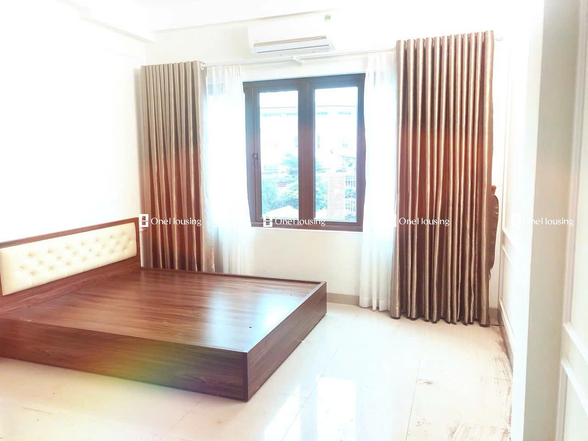 Nhà mặt phố Hồng Hà, P. Phúc Tân, Q. Hoàn Kiếm, TP. Hà Nội