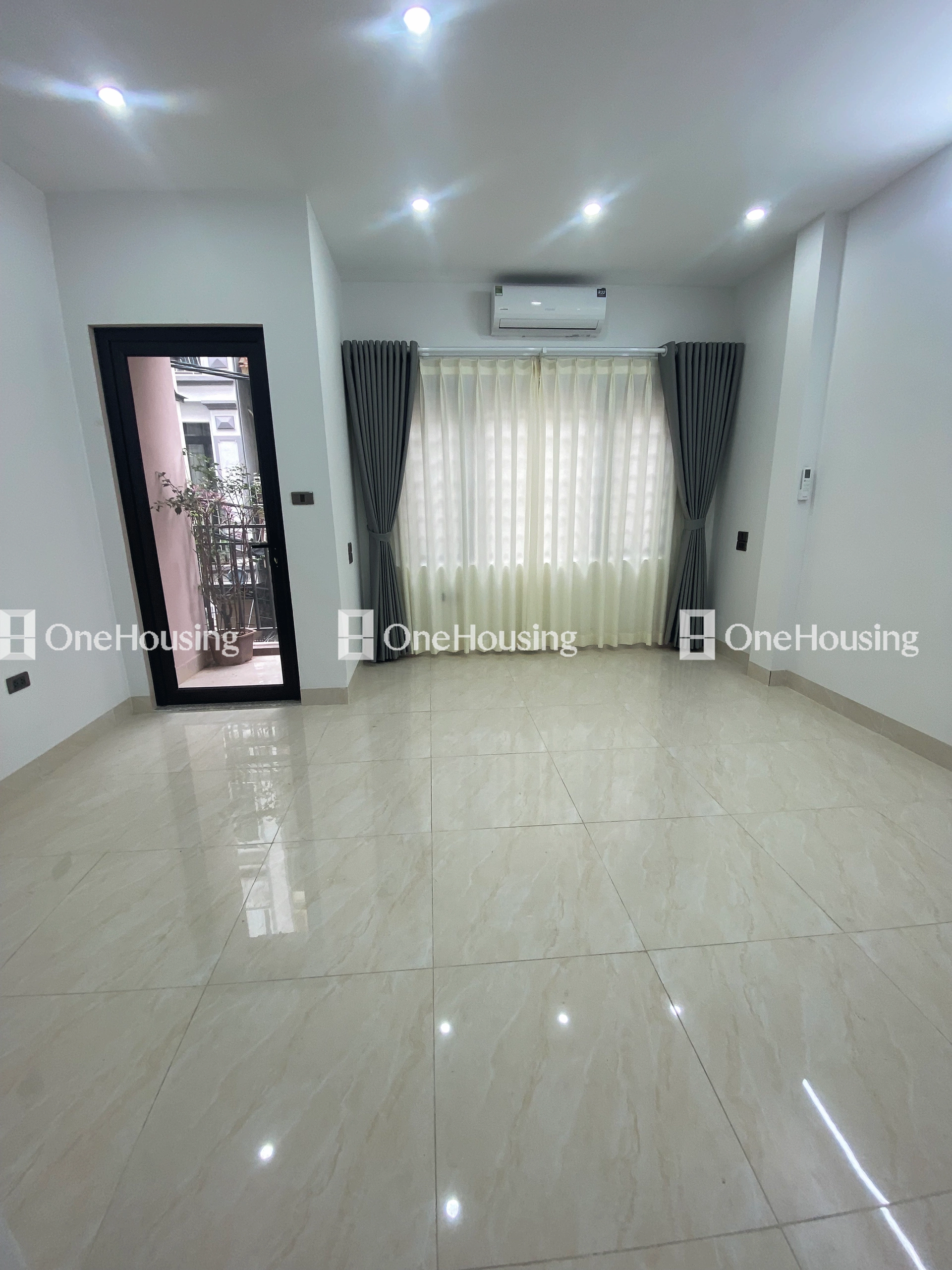 Nhà mặt ngõ cách Định Công Thượng 30m, P. Định Công, Q. Hoàng Mai, TP. Hà Nội
