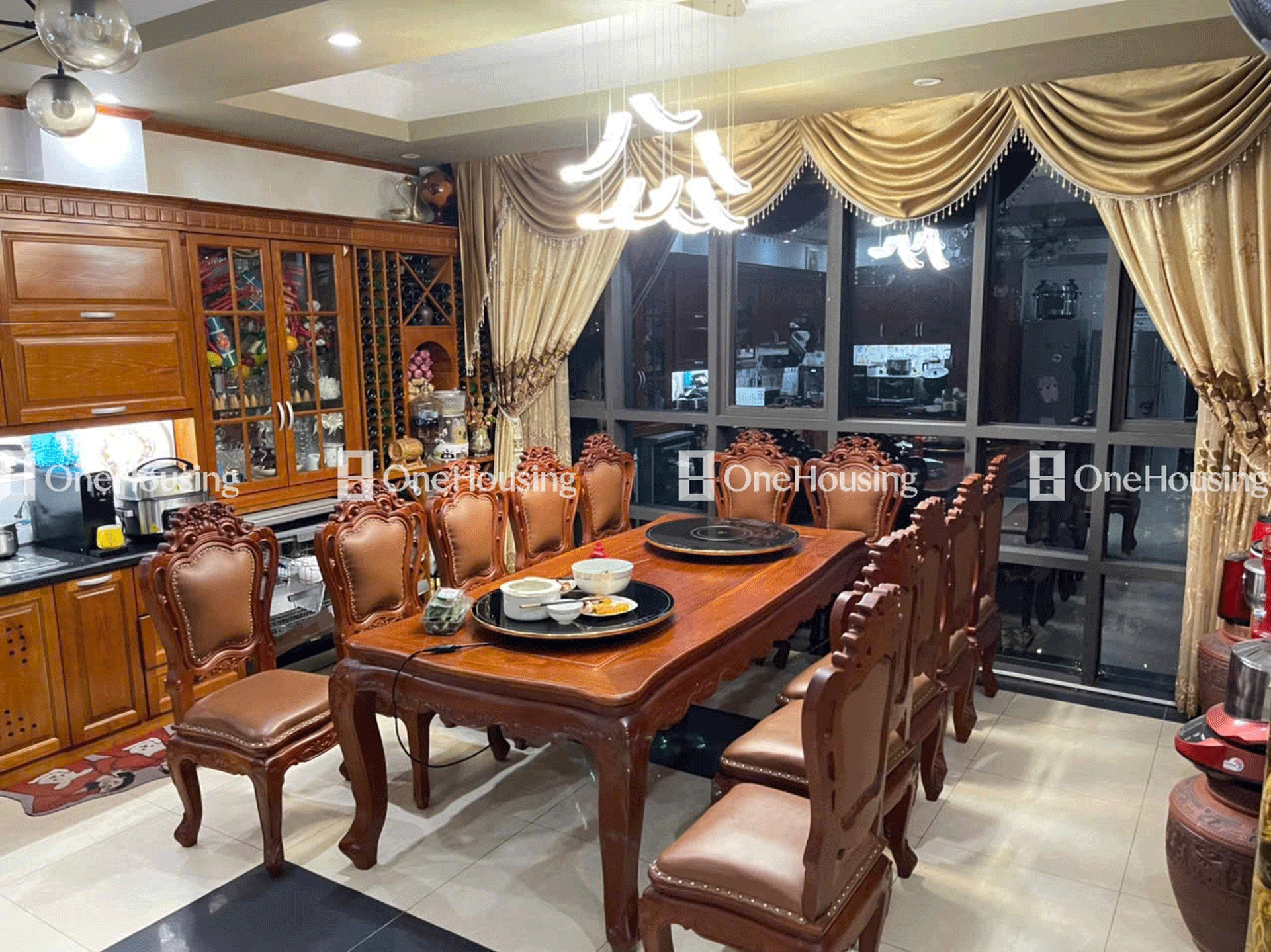 Nhà mặt phố Nguyễn Sơn, P. Ngọc Lâm, Q. Long Biên, TP. Hà Nội